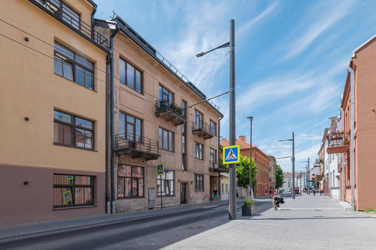White 1 Bd Old Town Apartment By Hostlovers Kaunas Ngoại thất bức ảnh